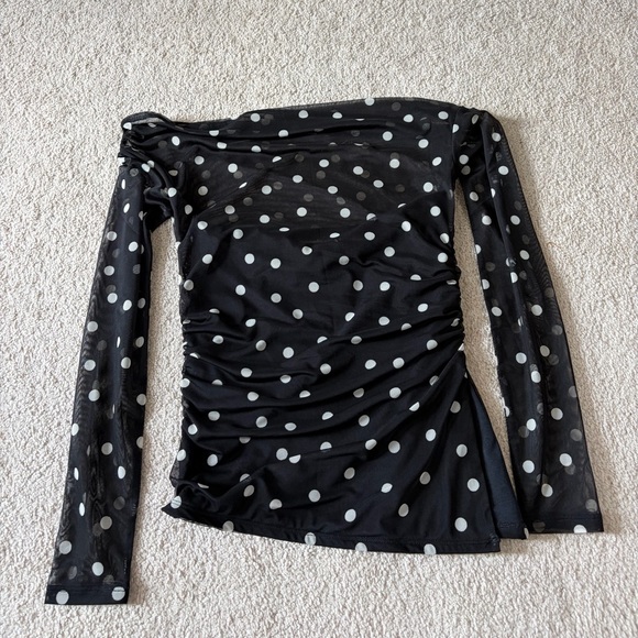 Abercrombie & Fitch Tops - Abercrombie & Fitch Black Polka Dot One-Shoulder Long Sleeve Top